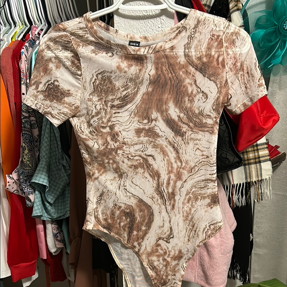 SHEIN Brown and Cream Fitted Short Sleeve Bodysuit